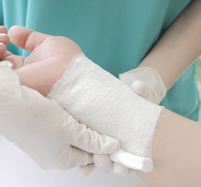 soins-infirmiers-soins-plaie-Infirmiere-Domicile-Uwamariya-Jeanne-Forest